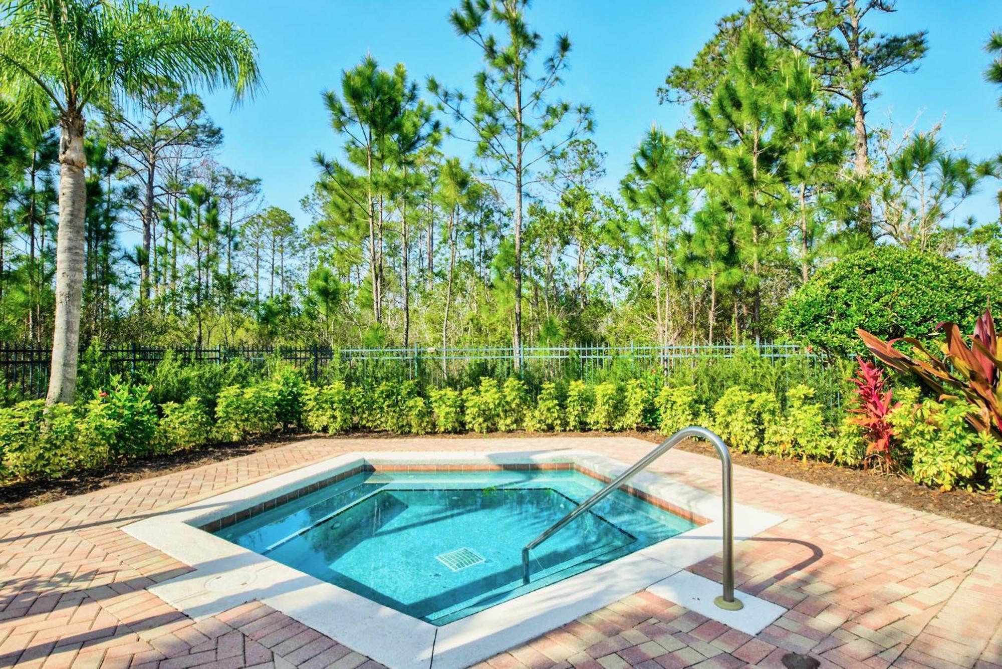 Bright Condo - 2Br With Pool & Hot Tub, Near Disney! أورلاندو المظهر الخارجي الصورة