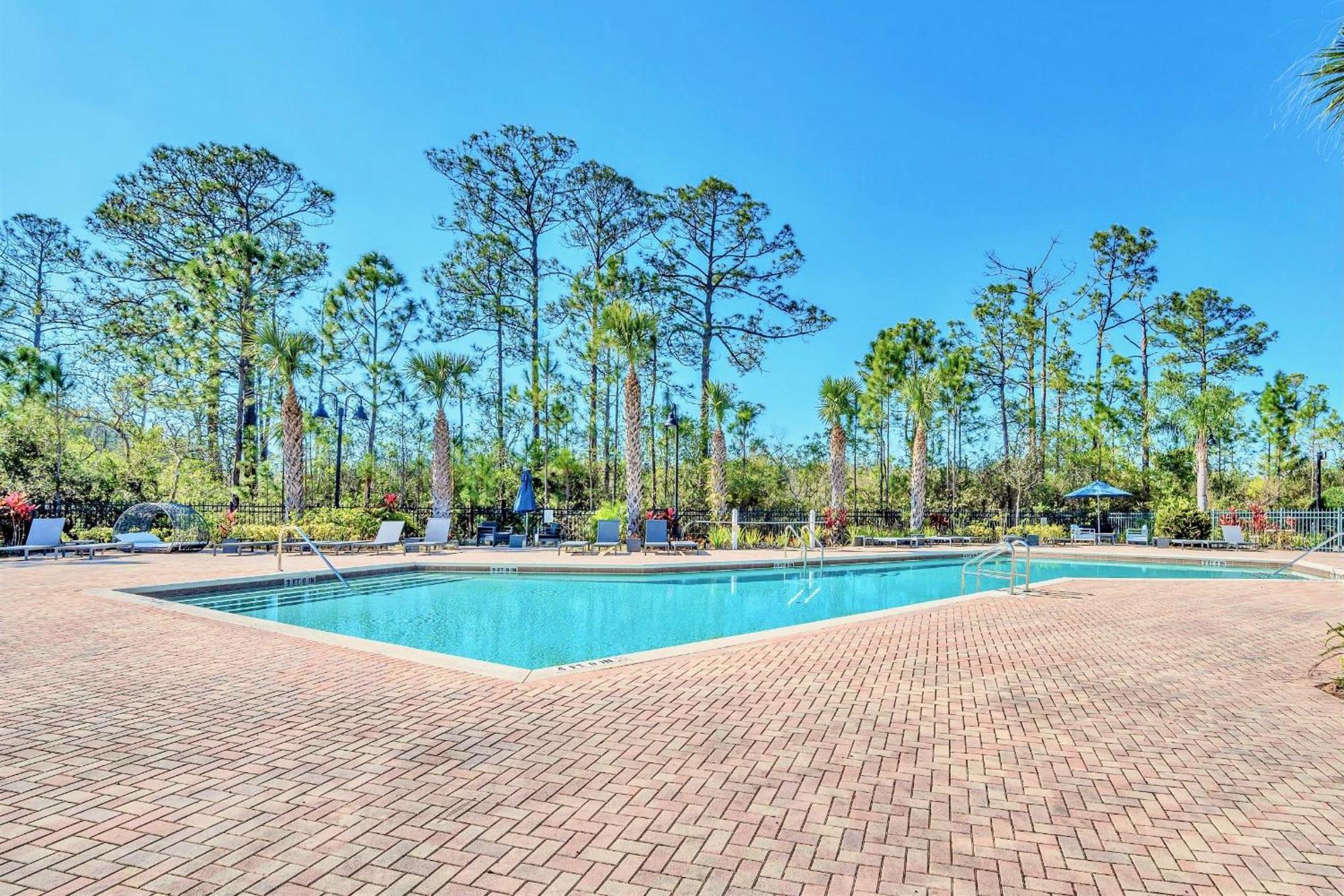 Bright Condo - 2Br With Pool & Hot Tub, Near Disney! أورلاندو المظهر الخارجي الصورة
